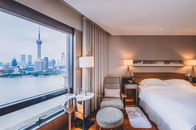 Bund Suite With River View