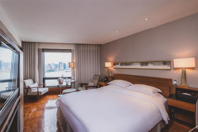 Bund Suite With River View