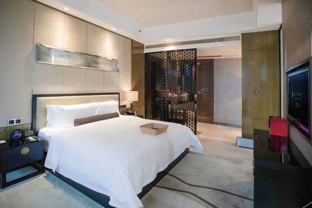 CEO Suite