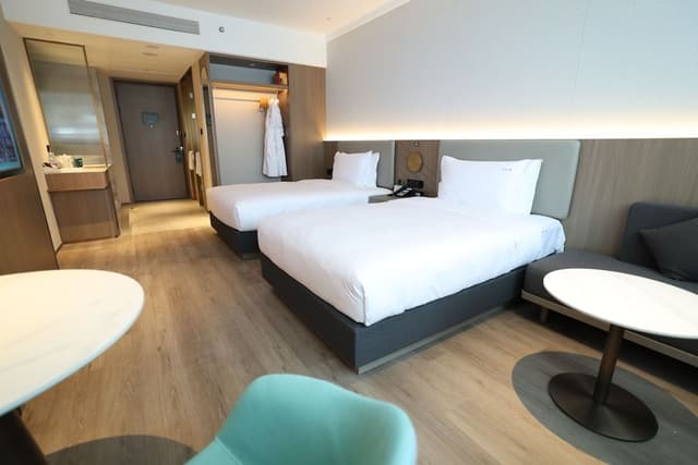 Standard Room, 2 Double Beds, City View