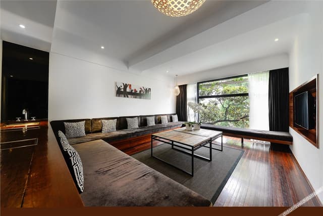 Penthouse Suite