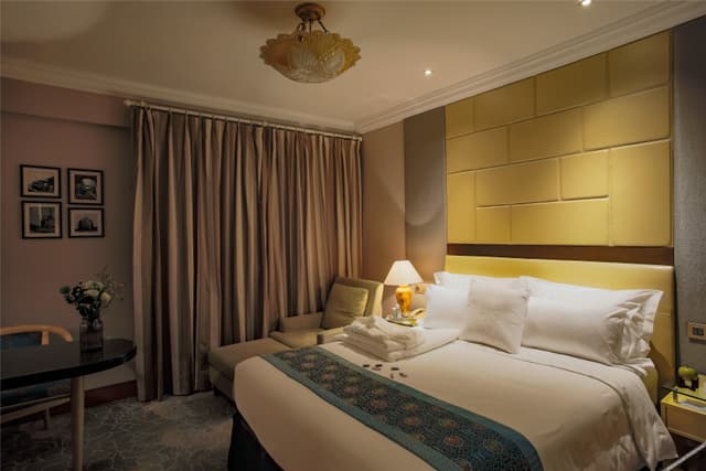Superior Queen Room