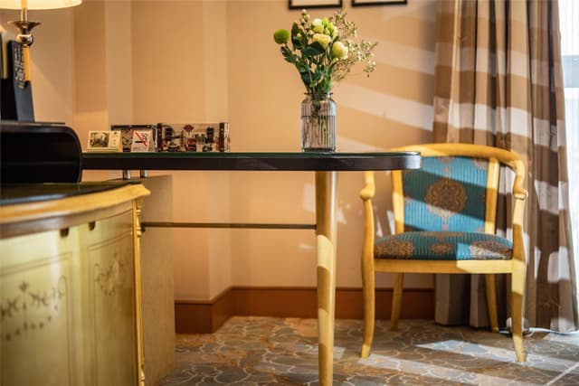 Superior Queen Room