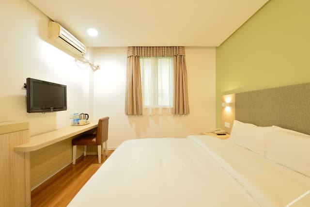 Superior Queen Room
