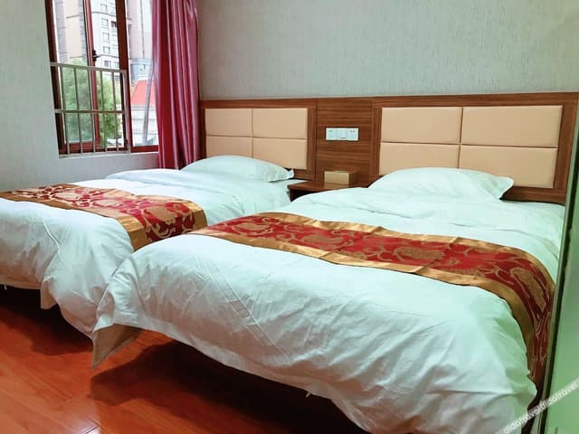 Standard Room (2 Beds)