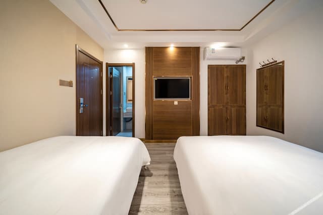 2-bed Room