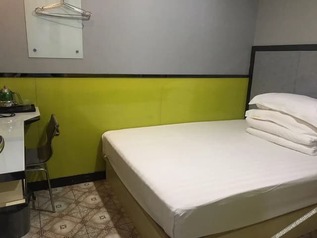 Fashion Double Bed Room B