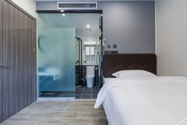 Single Room