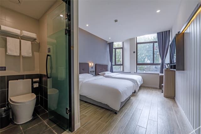 2-bed Room