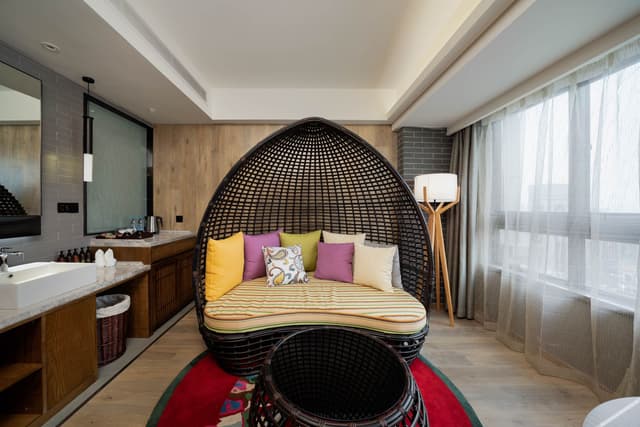 Family Birdcage Suite