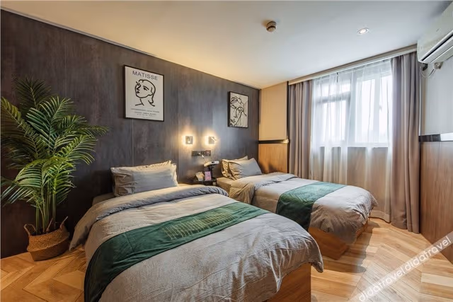 2-bed Room
