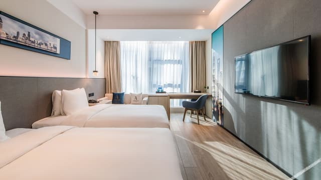 Deluxe 2-bed Room