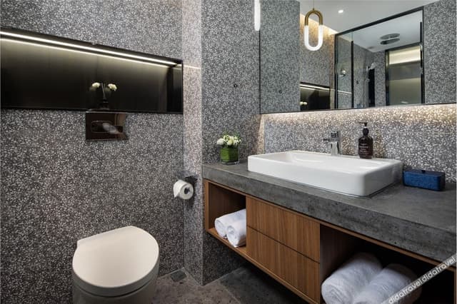 Handpicked Hollywood Room