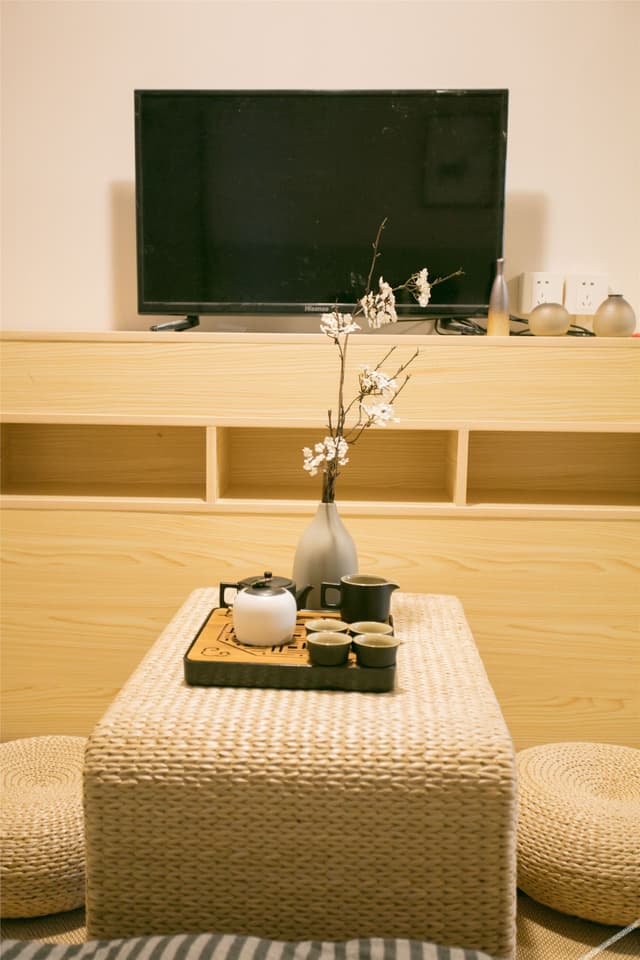 Japanese-Style Family Room (Tatami)