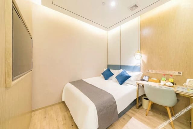 Smart Leisure Double Bed Room