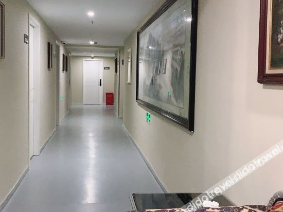 โรงแรมหยุนไป่ คลาวด์ (สถานีรถไฟใต้ดินถนนฉางมิดเดิล มหาวิทยาลัยเซี่ยงไฮ้) (Yunbai Cloud Hotel (Shanghai Universitychang Middle Road Subway Station))2