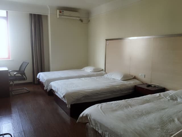 Business Triple Room