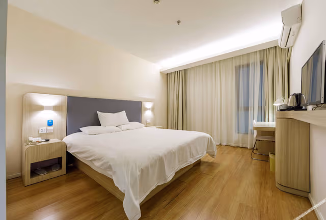 Superior Queen Room