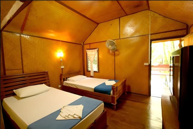 Fan Bungalow