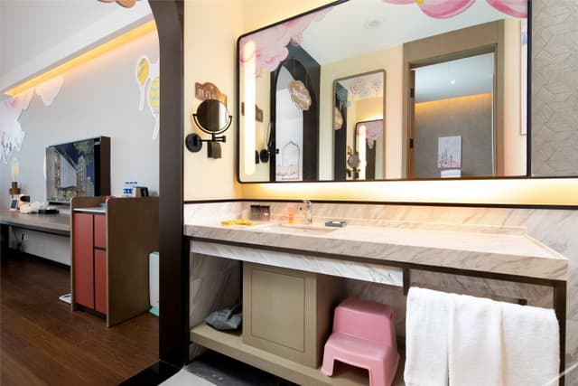 Themed Room