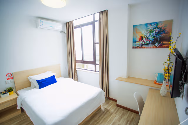 Cozy Comfort Double Bed Room (No Window)