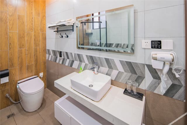 Muchen Double Occupancy Room