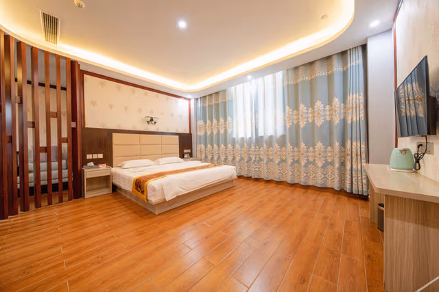 Deluxe Suite