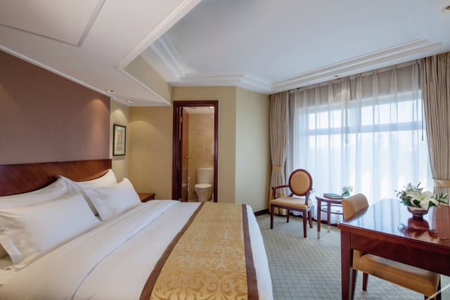 Small Suite