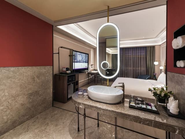 Standard Room, 1 King Bed
