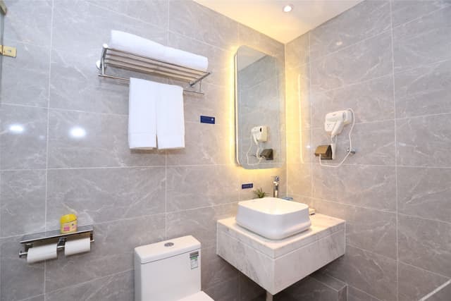 Budget Twin Room (Without Window)
