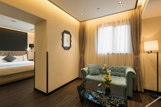 Business Suite