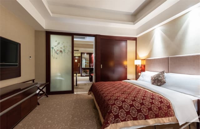 Superior Suite