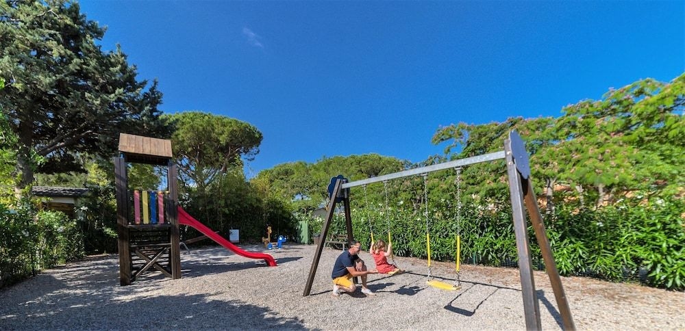 Camping La Pinede Enchantee4