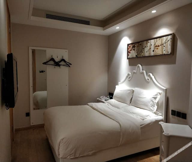 Standard Single Room (No window)