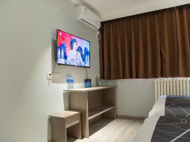 comfortable twin room