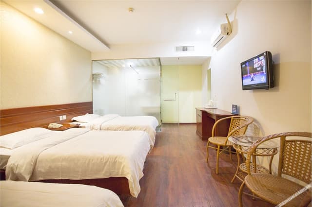 Business Room (2 beds)