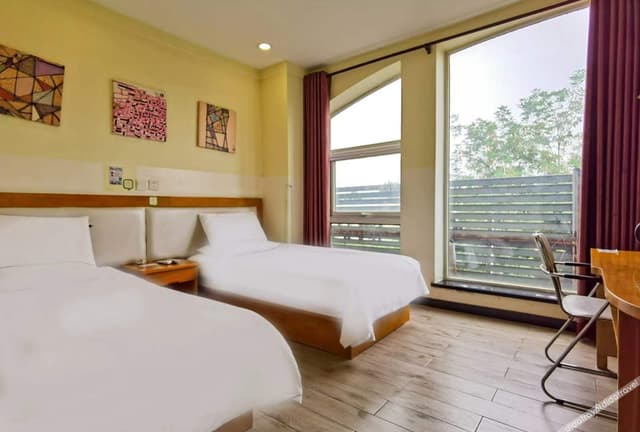 Guestroom (2 beds)