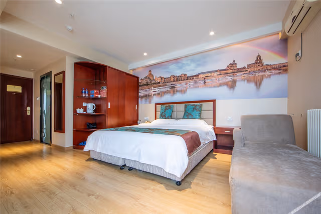 Superior Queen Room
