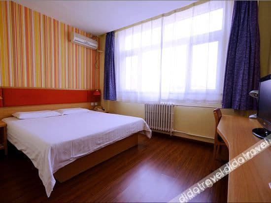 Business Queen Room