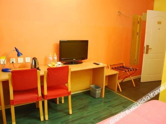 Business Queen Room