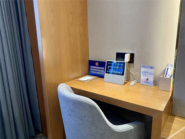 Business Standard Room
