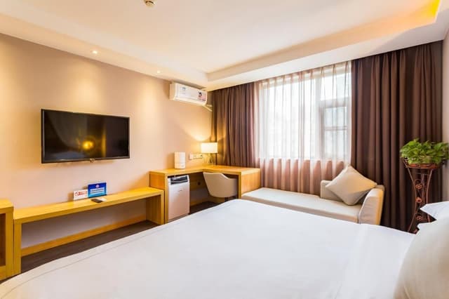 Honeymoon Room