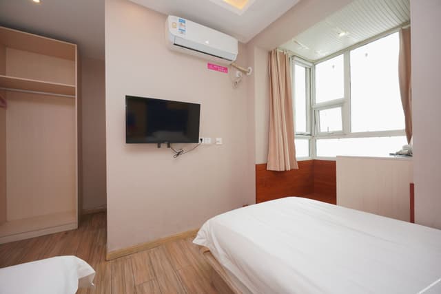 Classical Twin Room