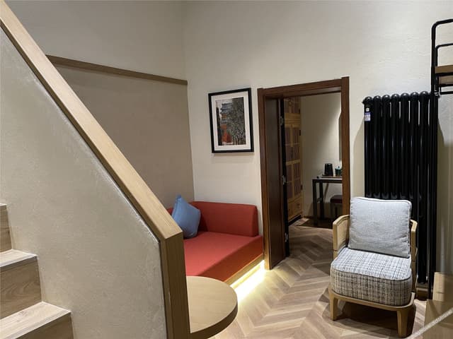 Deluxe Loft Suite
