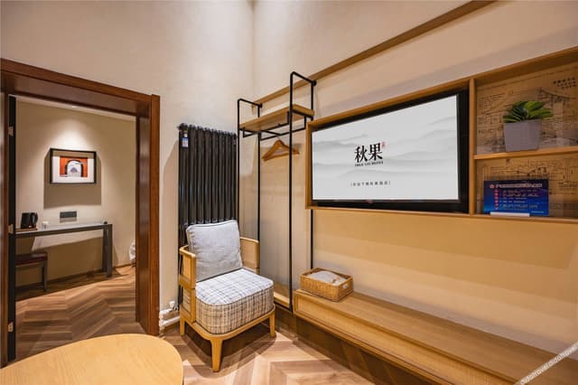Deluxe Loft Suite