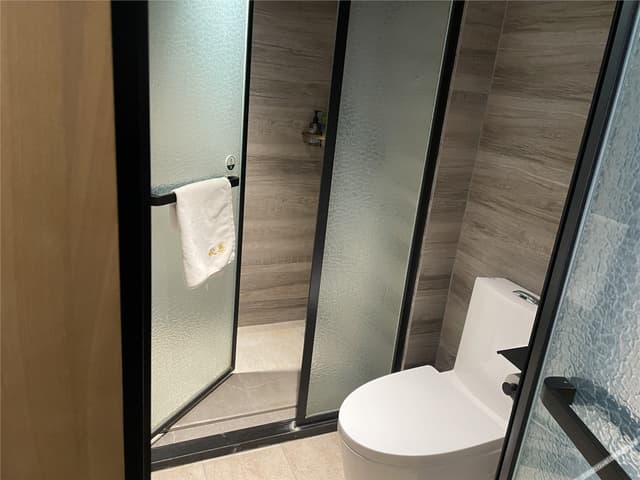 Boutique Queen Room