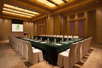 โรงแรมฮอลิเดย์อินน์ ปักกิ่ง สือจิ่งซาน พาร์ควิว บาย IHG โรงแรมฮอลิเดย์อินน์ ปักกิ่ง สือจิ่งซาน พาร์ควิว บาย IHG