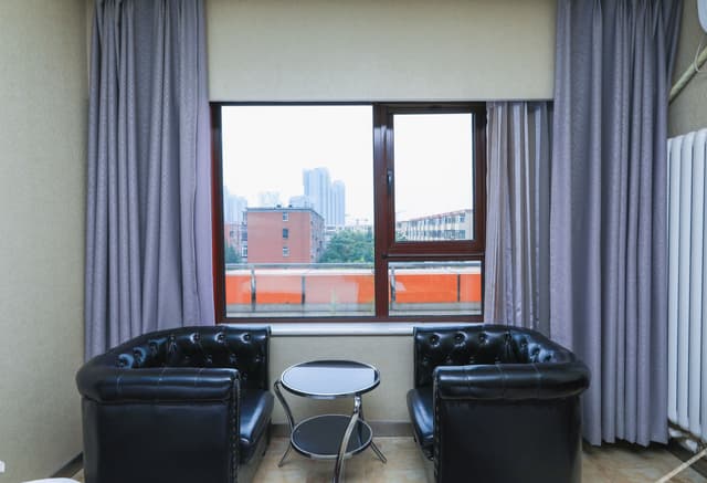 Deluxe Business Room