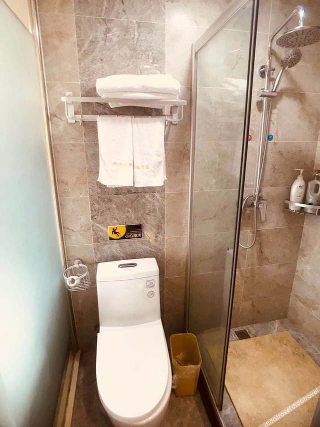 Deluxe Business Room