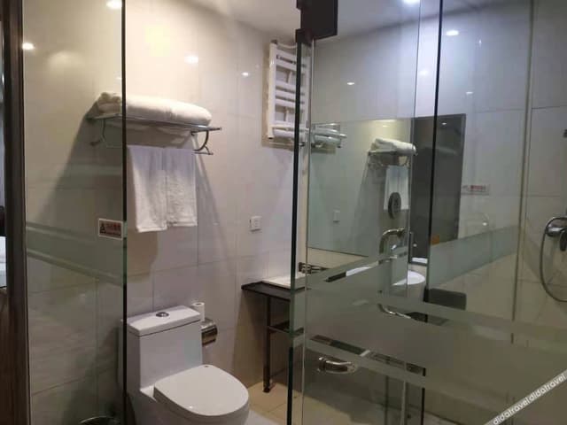Business Standard Room